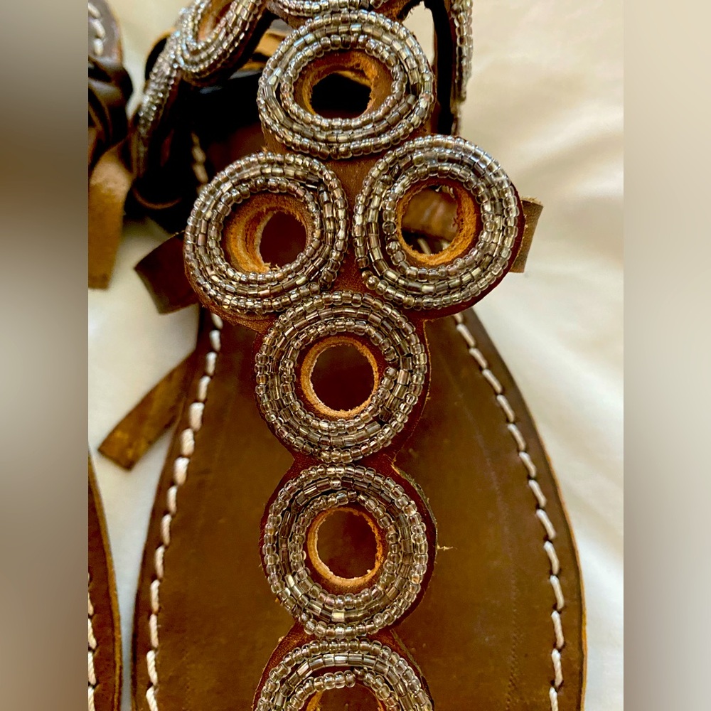 Anthropologie Laidbacklondon hand crafted Artisan beaded T-strap Sandals s:41/10 - Picture 4 of 11
